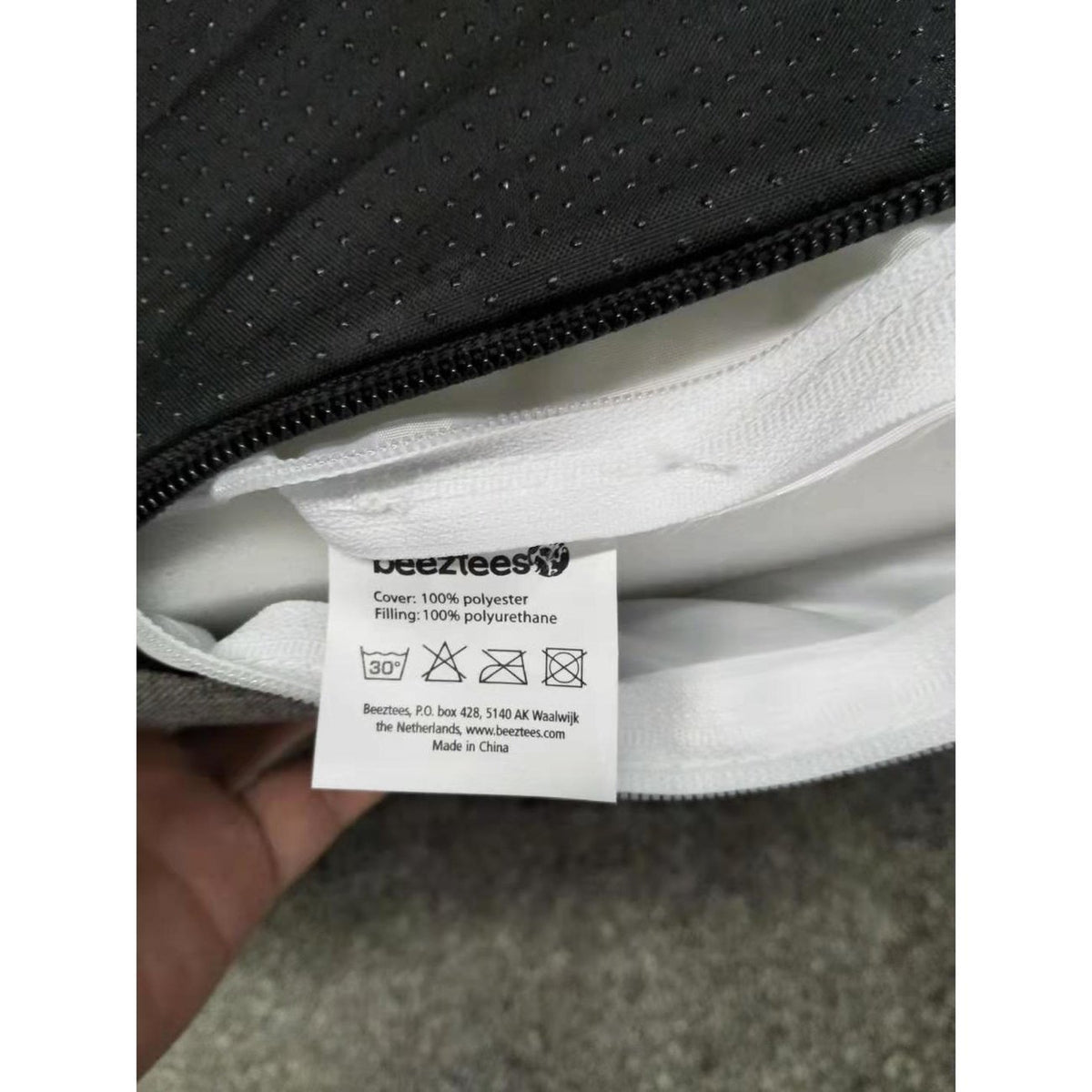 Beeztees Memoryfoam Liegekissen Ito für Hunde