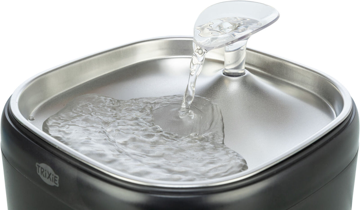 TRIXIE Aqua Pure Trinkbrunnen für Hunde & Katzen – Edelstahlschale, 2 L, Wasserstandsanzeige