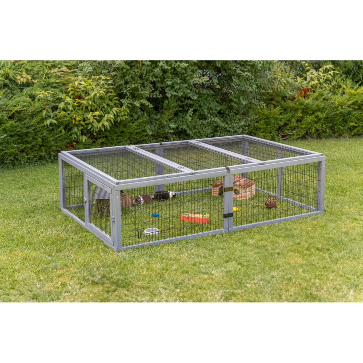TRIXIE Freilauf mit Abdeckung fĂŒr Kleintiere â Sicher & artgerecht! â 174 Ă 48 Ă 109 cm, braun