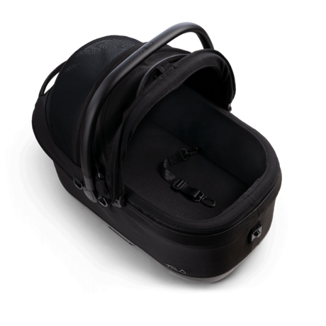 TAVO Maeve™ iso6X Haustier-Autositz mit ISOFIX – Crash-getestet Sicher & Komfortabel für Hund & Katze – onyx L 60 x B 43,5 x H 53 cm