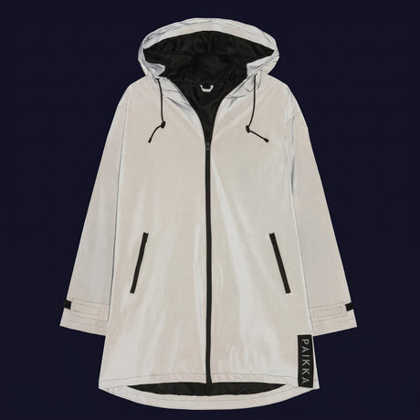 PAIKKA Human Visibility Raincoat Lite Taupe – reflektierende Damen-Regenjacke