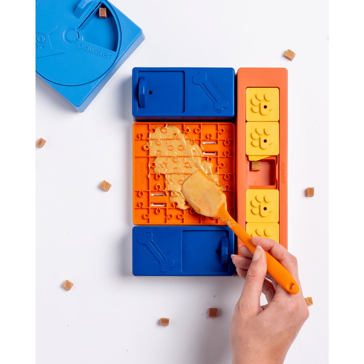 Interaktives Hunde Leckerlie Spielzeug mit individuellen Kombinations Möglichkeiten – Beginner Set: 6 Teile, 12 Verstecke