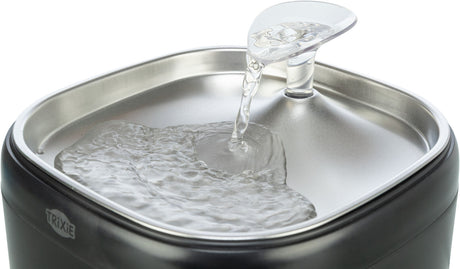 TRIXIE Aqua Pure Trinkbrunnen für Hunde & Katzen – Edelstahlschale, 2 L, Wasserstandsanzeige