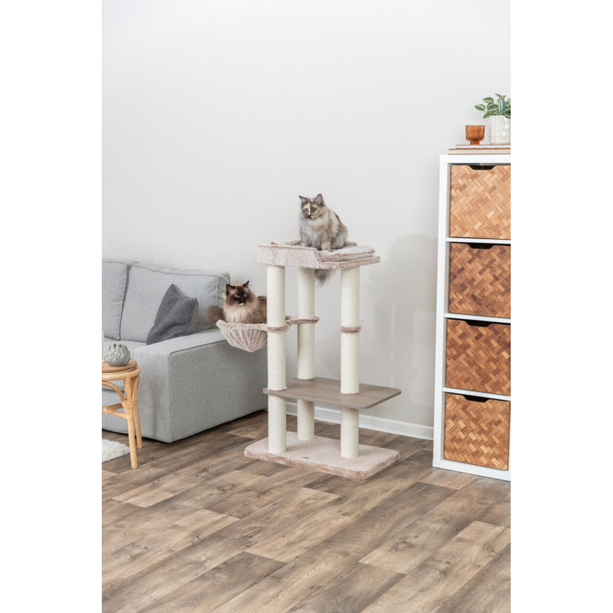 TRIXIE Kratzbaum Sienna – Moderner und Großer Kratzbaum in Holzoptik für Katzen – 105 cm, taupe
