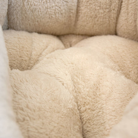 Komfortbett mit hohem Rand